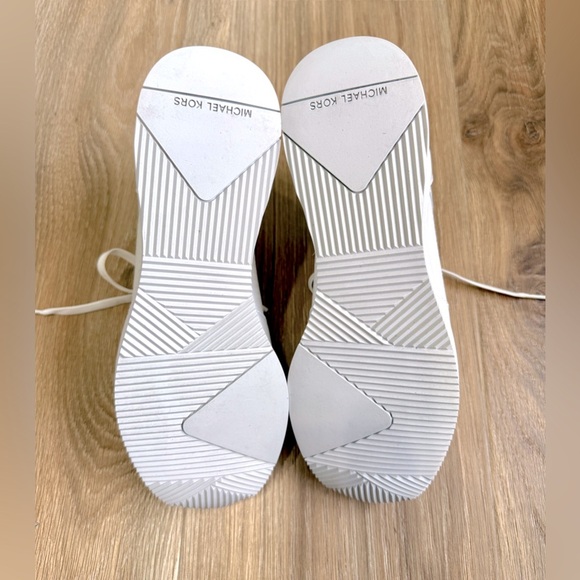 MICHAEL Michael Kors White Georgie Knit Trainer Size 9.5 LNC - Picture 7 of 10